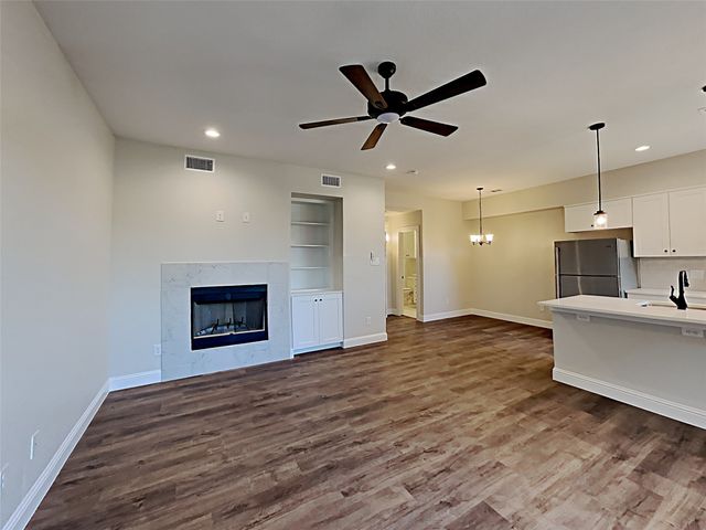 10738 Park Village Place B, Dallas, TX 75230