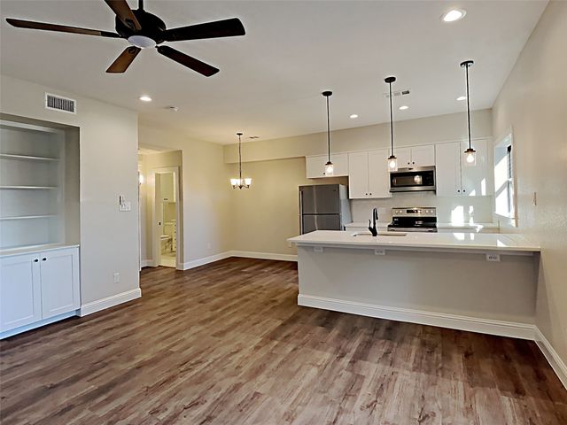 10738 Park Village Place B, Dallas, TX 75230