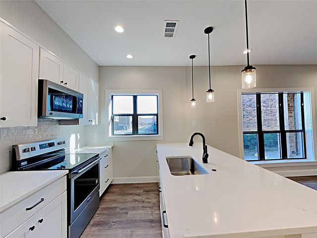 10738 Park Village Place B, Dallas, TX 75230