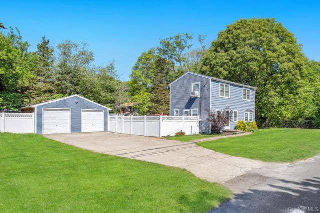 66 Oxhead Road, Centereach, NY 11720