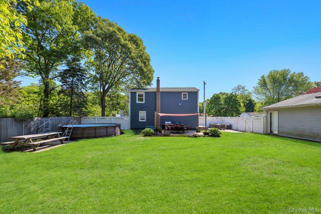 66 Oxhead Road, Centereach, NY 11720
