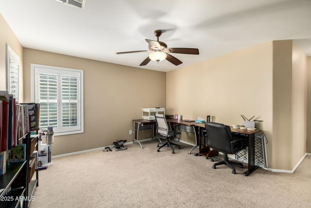 2329 E FRAKTUR Road, Phoenix, AZ 85040