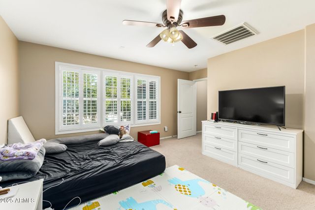 2329 E FRAKTUR Road, Phoenix, AZ 85040