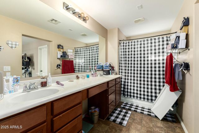 2329 E FRAKTUR Road, Phoenix, AZ 85040