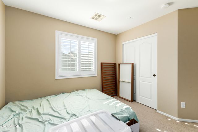 2329 E FRAKTUR Road, Phoenix, AZ 85040