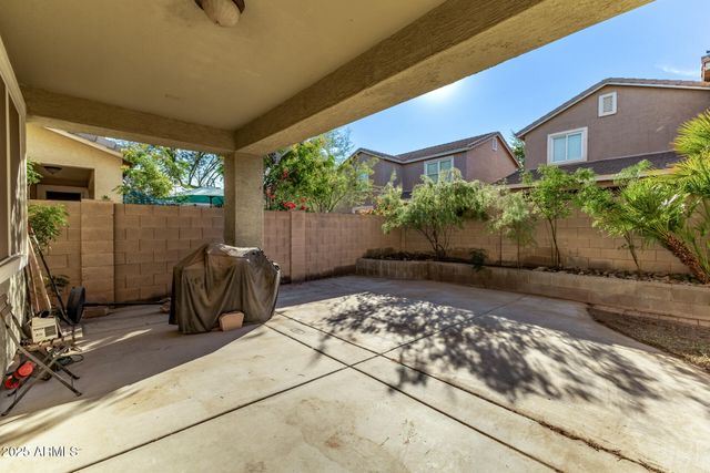 2329 E FRAKTUR Road, Phoenix, AZ 85040