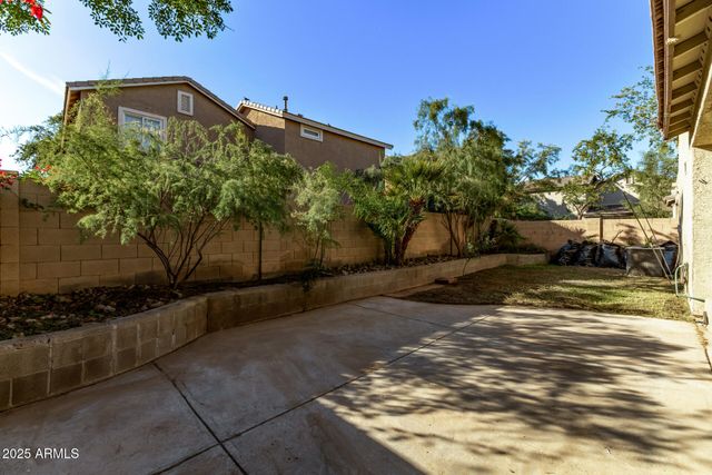 2329 E FRAKTUR Road, Phoenix, AZ 85040