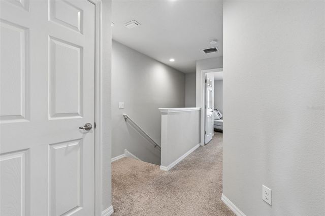 2064 LAKE WATERS PL, Lutz, FL 33558