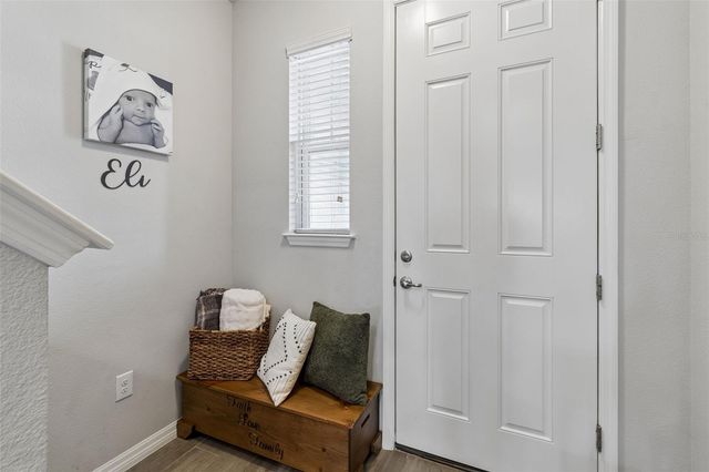 2064 LAKE WATERS PL, Lutz, FL 33558