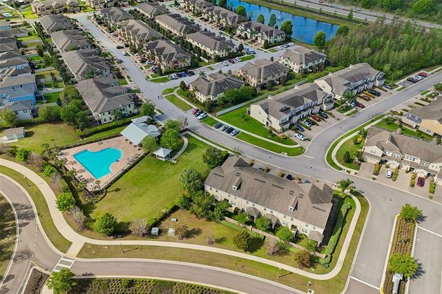 2064 LAKE WATERS PL, Lutz, FL 33558