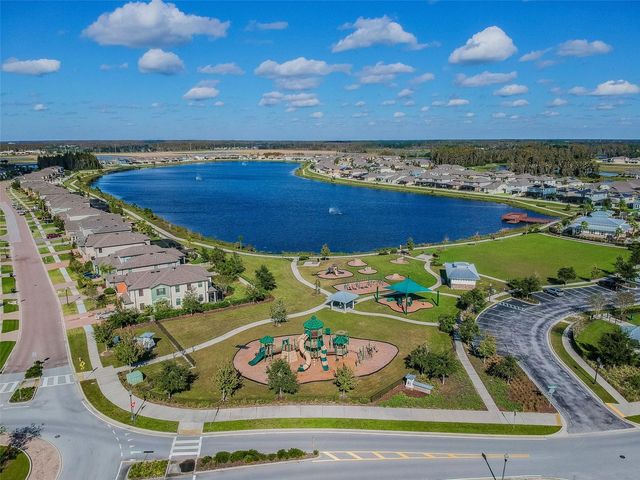 2064 LAKE WATERS PL, Lutz, FL 33558