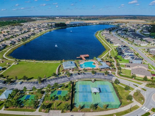 2064 LAKE WATERS PL, Lutz, FL 33558