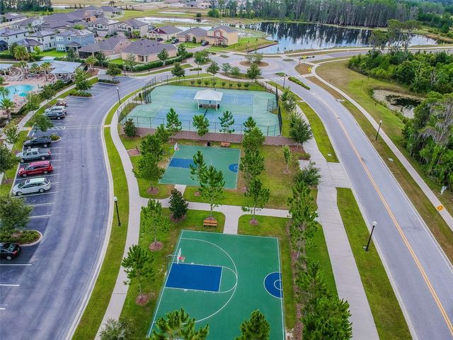 2064 LAKE WATERS PL, Lutz, FL 33558