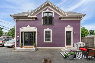 2R Dearborn C, Salem, MA 01970
