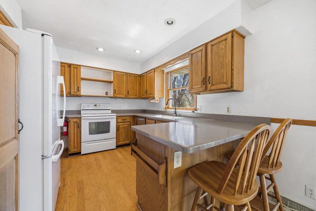 3828 Beacon Hill Drive, Janesville, WI 53546