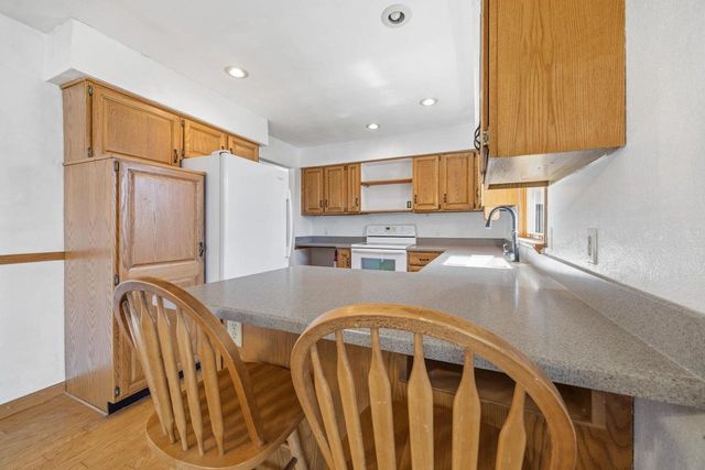 3828 Beacon Hill Drive, Janesville, WI 53546