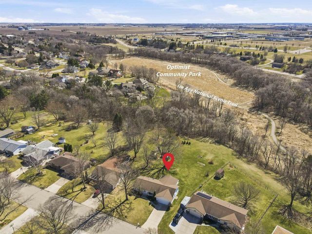 3828 Beacon Hill Drive, Janesville, WI 53546