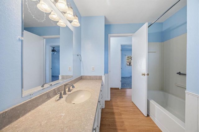 3828 Beacon Hill Drive, Janesville, WI 53546