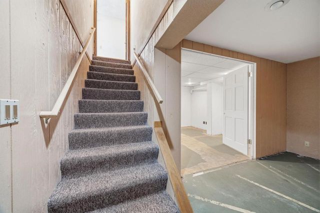 3828 Beacon Hill Drive, Janesville, WI 53546