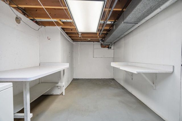 3828 Beacon Hill Drive, Janesville, WI 53546