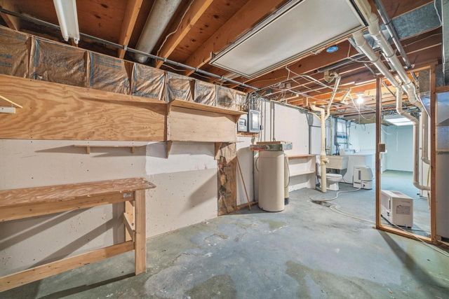 3828 Beacon Hill Drive, Janesville, WI 53546