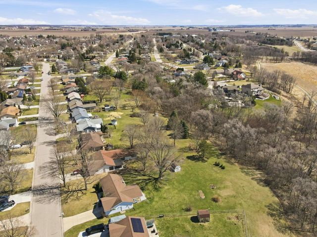 3828 Beacon Hill Drive, Janesville, WI 53546