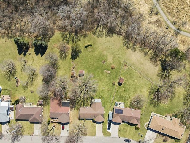 3828 Beacon Hill Drive, Janesville, WI 53546