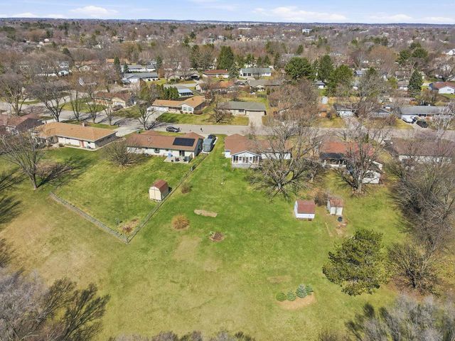 3828 Beacon Hill Drive, Janesville, WI 53546