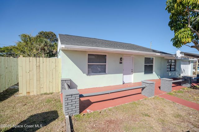 2581 Spence Drive NE, Palm Bay, FL 32905