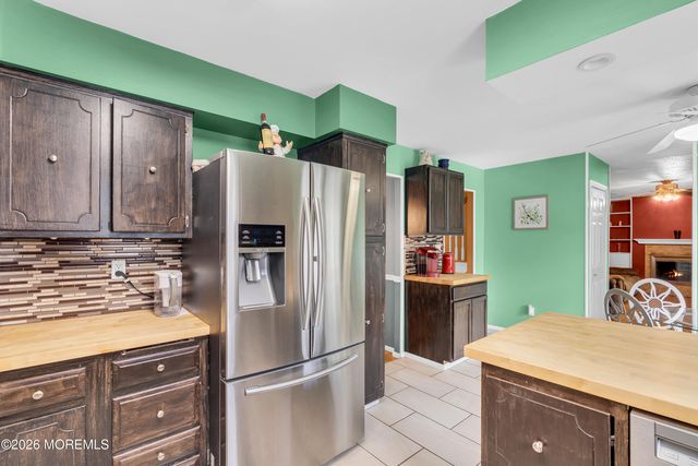 121 Bar Harbor Road S, Freehold, NJ 07728