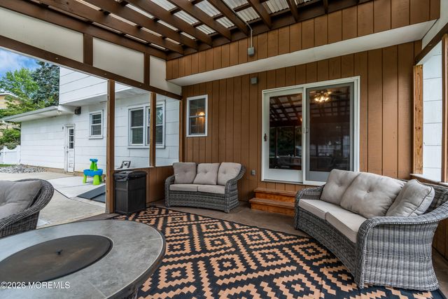 121 Bar Harbor Road S, Freehold, NJ 07728