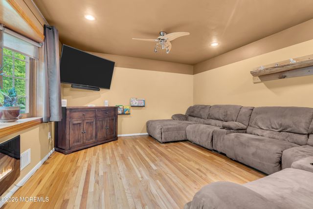 121 Bar Harbor Road S, Freehold, NJ 07728