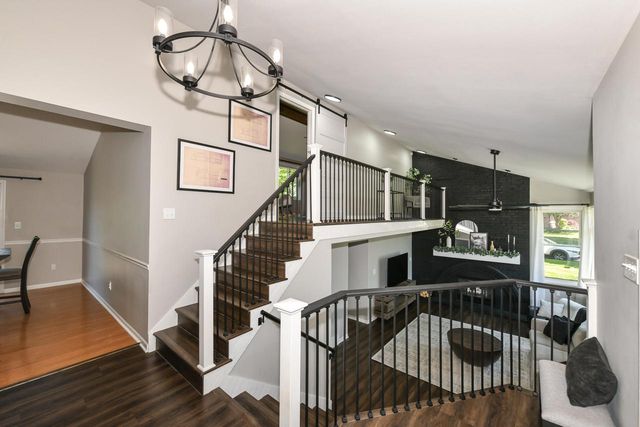 4100 W Fieldview COURT, Franklin, WI 53132