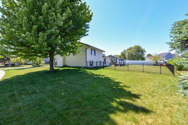 4100 W Fieldview COURT, Franklin, WI 53132