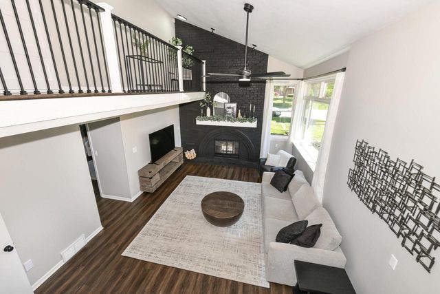 4100 W Fieldview COURT, Franklin, WI 53132