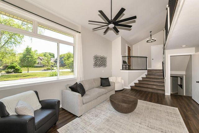 4100 W Fieldview COURT, Franklin, WI 53132