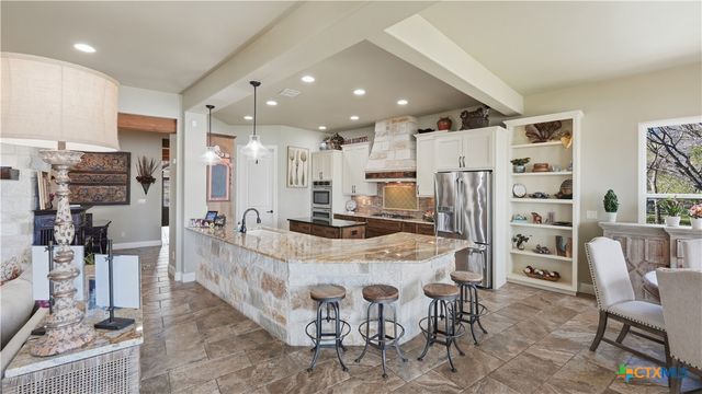 384 Rancho Road, New Braunfels, TX 78130