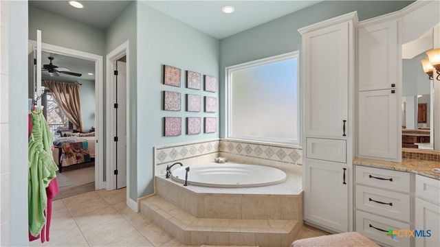 384 Rancho Road, New Braunfels, TX 78130