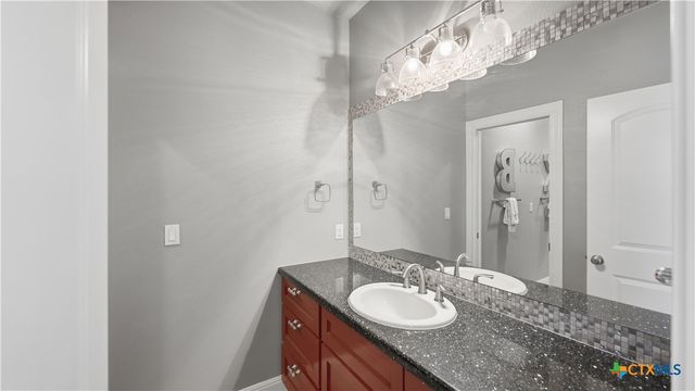 384 Rancho Road, New Braunfels, TX 78130