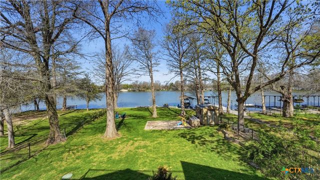 384 Rancho Road, New Braunfels, TX 78130