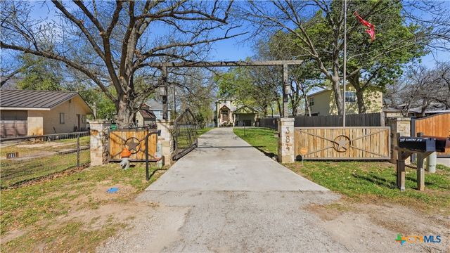 384 Rancho Road, New Braunfels, TX 78130