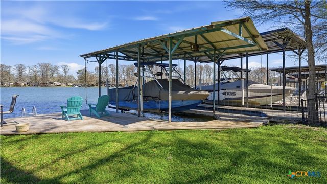 384 Rancho Road, New Braunfels, TX 78130