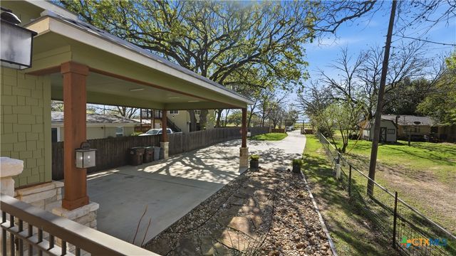 384 Rancho Road, New Braunfels, TX 78130