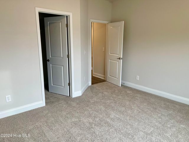 175 Seashore Street, Grimesland, NC 27837