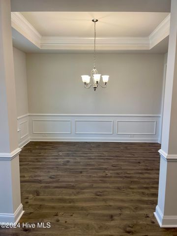 175 Seashore Street, Grimesland, NC 27837