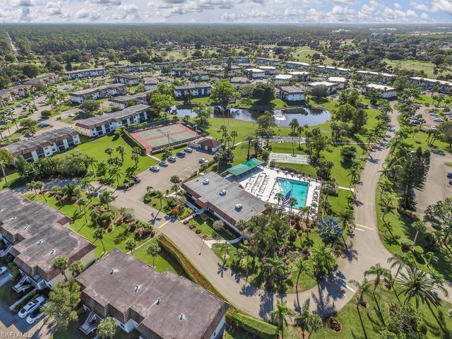 4358 27th CT SW 206, Naples, FL 34116