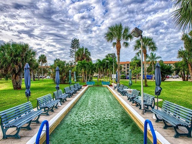4358 27th CT SW 206, Naples, FL 34116
