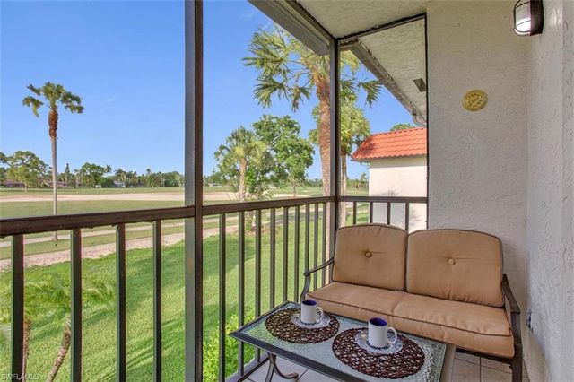 4358 27th CT SW 206, Naples, FL 34116