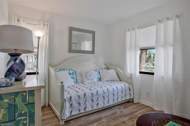 4358 27th CT SW 206, Naples, FL 34116