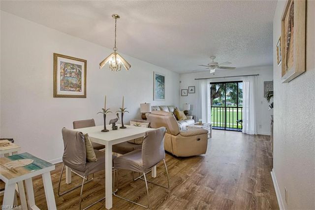 4358 27th CT SW 206, Naples, FL 34116